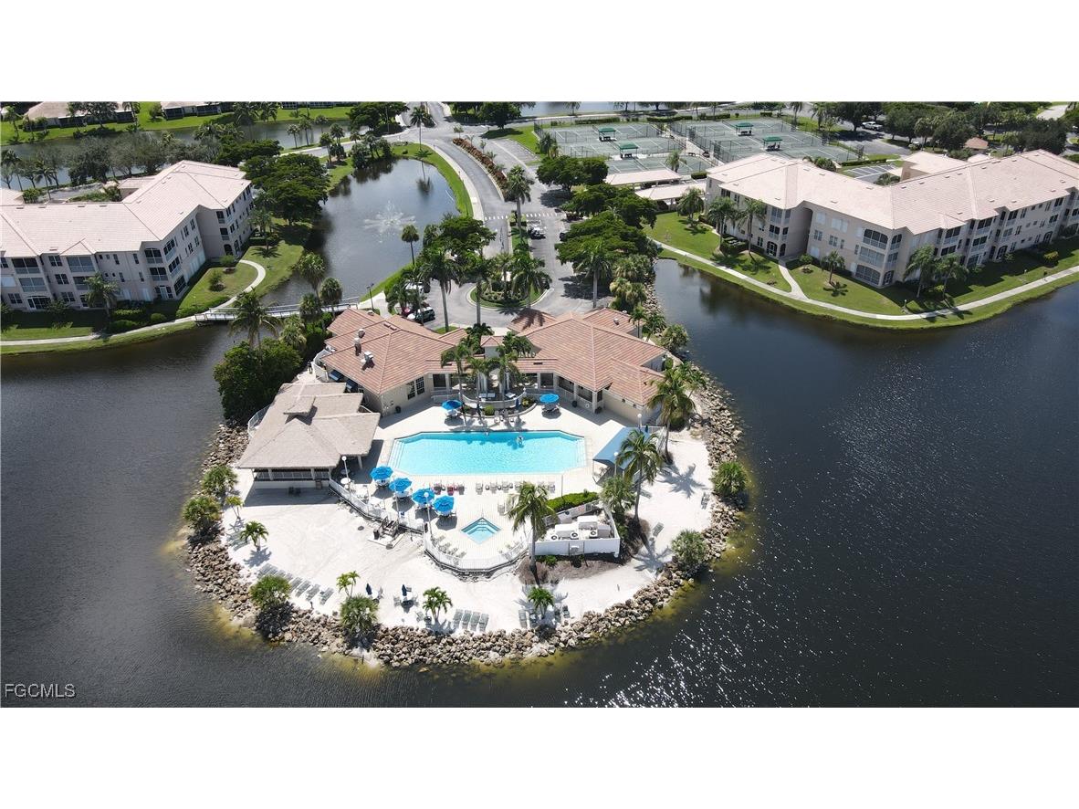 8796 Stockbridge Drive Fort Myers FL 33908 2025005424 image33