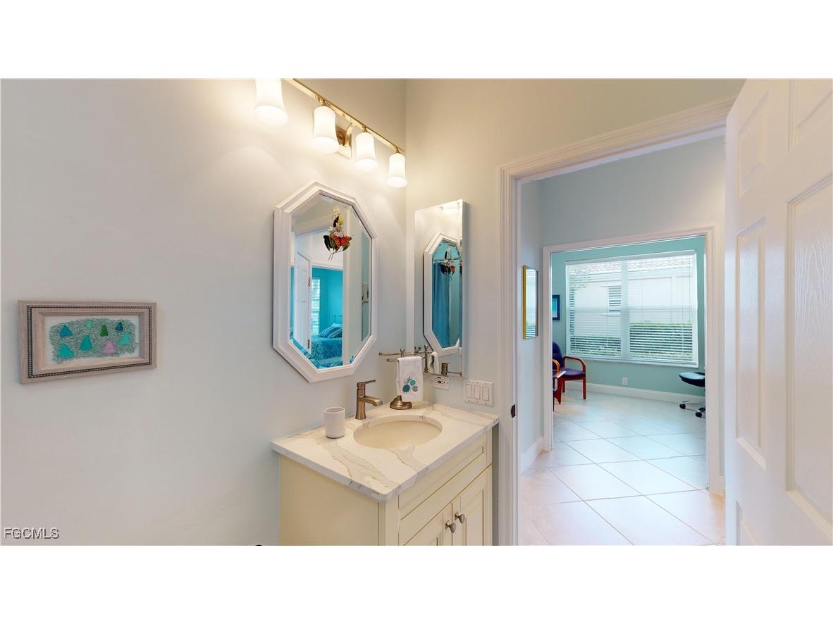 8797 E Bay Circle Fort Myers FL 33908 2025008461 image19