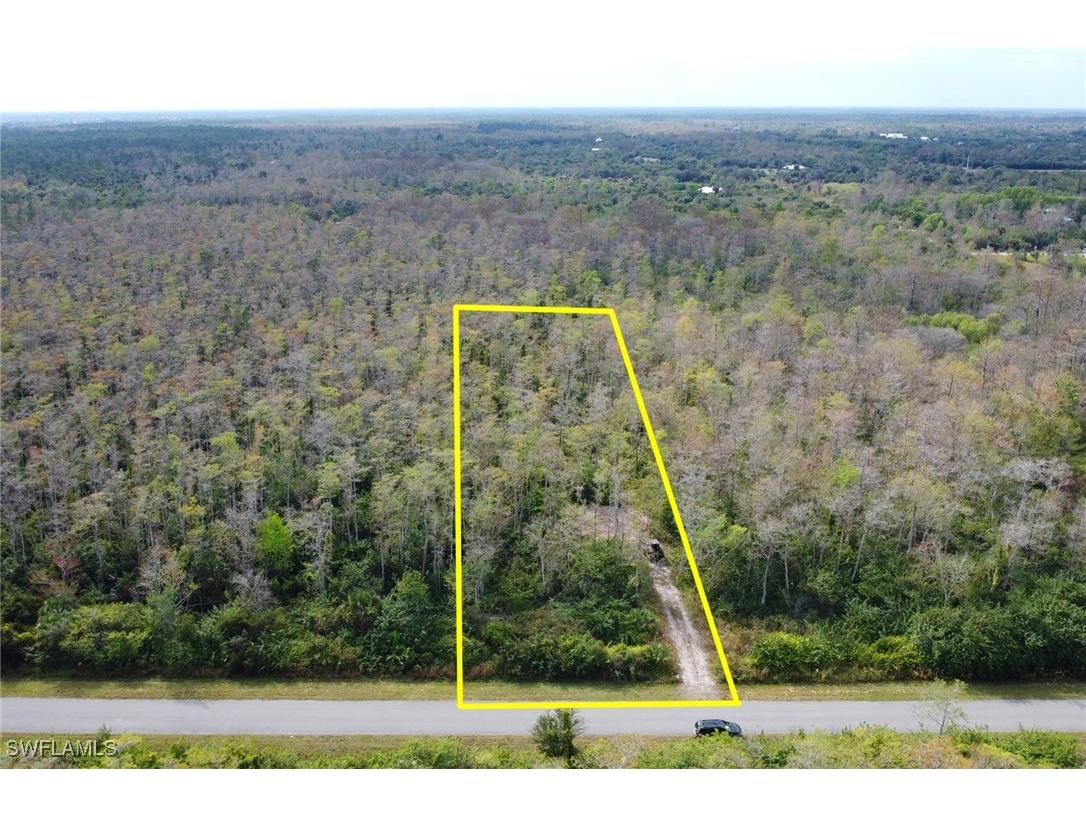 88 47th Avenue NE Naples FL 34120 225008441 image1