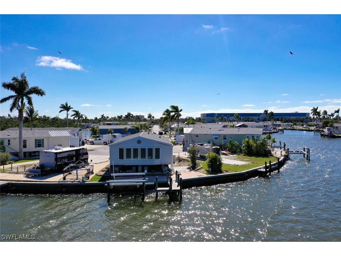 88 Blackbeard Way Fort Myers Beach FL 33931 224006717 image1