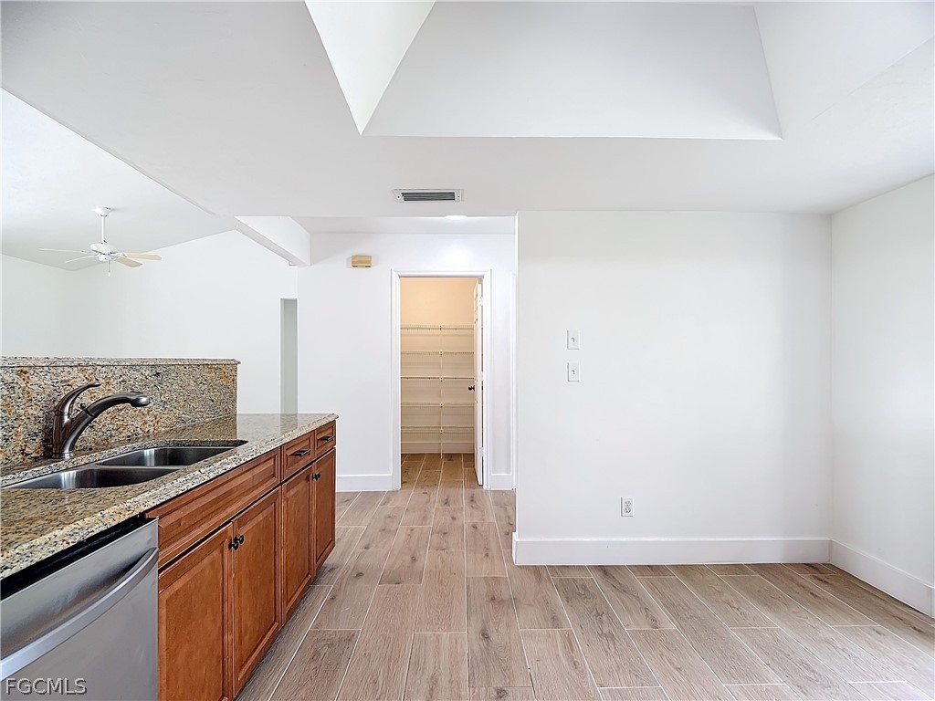 88 Erie Drive Naples FL 34110 2026012553 image10