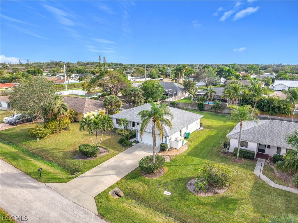88 Erie Drive Naples FL 34110 2026012553 image2