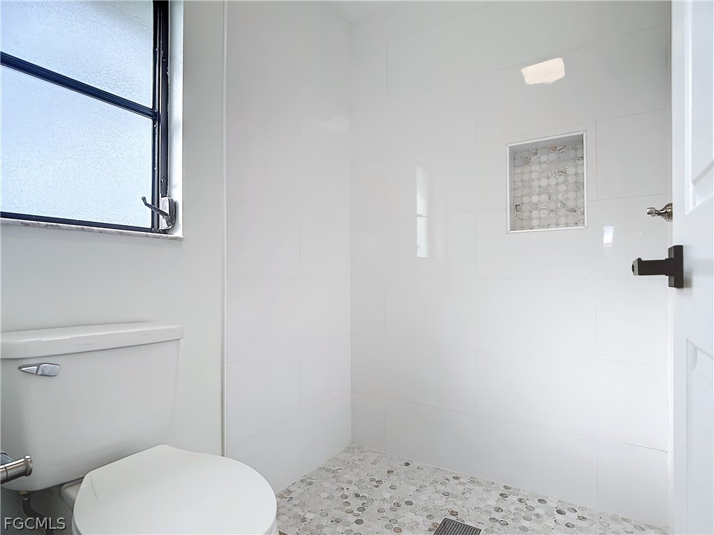 88 Erie Drive Naples FL 34110 2026012553 image20