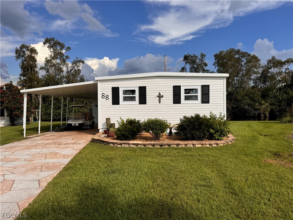 88 Sun Circle Fort Myers FL 33905 2026011145 image1
