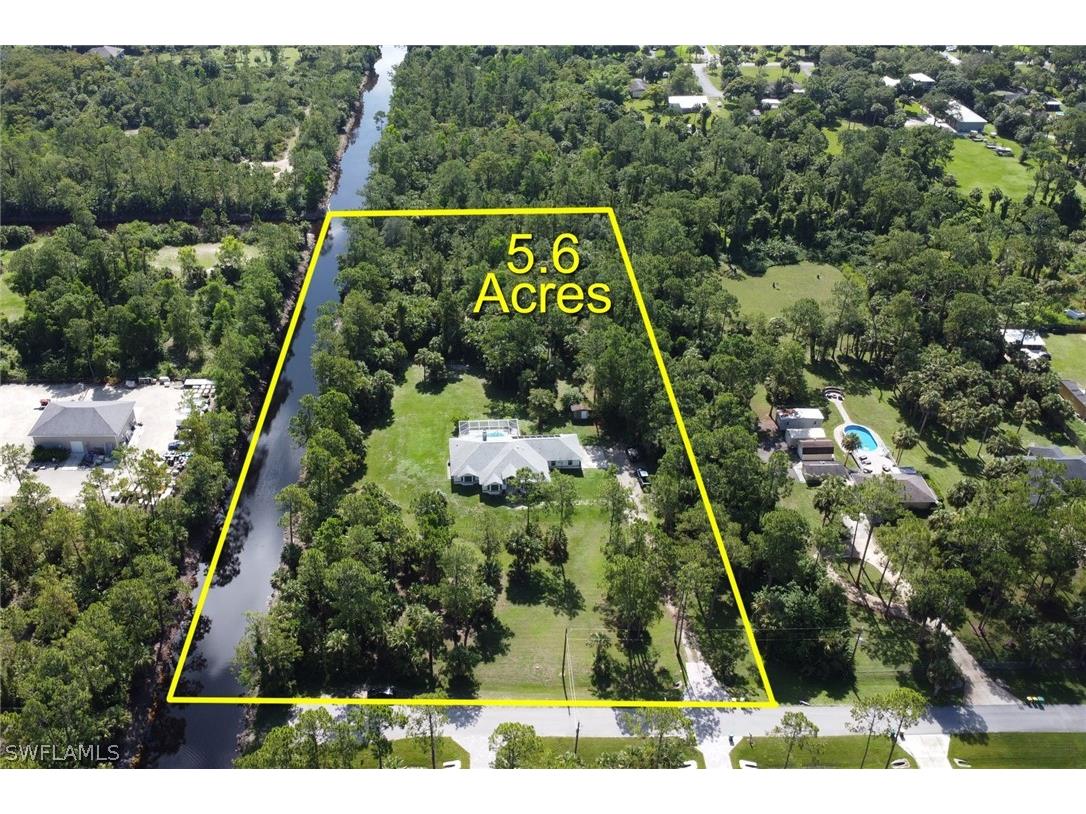 880 2nd Street NE Naples FL 34120 224060176 image1