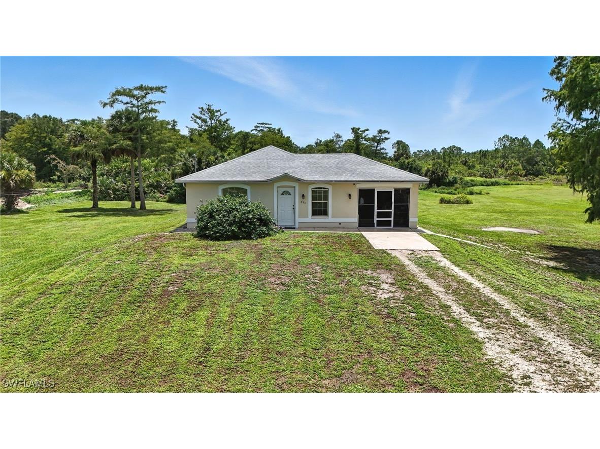 880 4th Street SE Naples FL 34117 225064441 image1