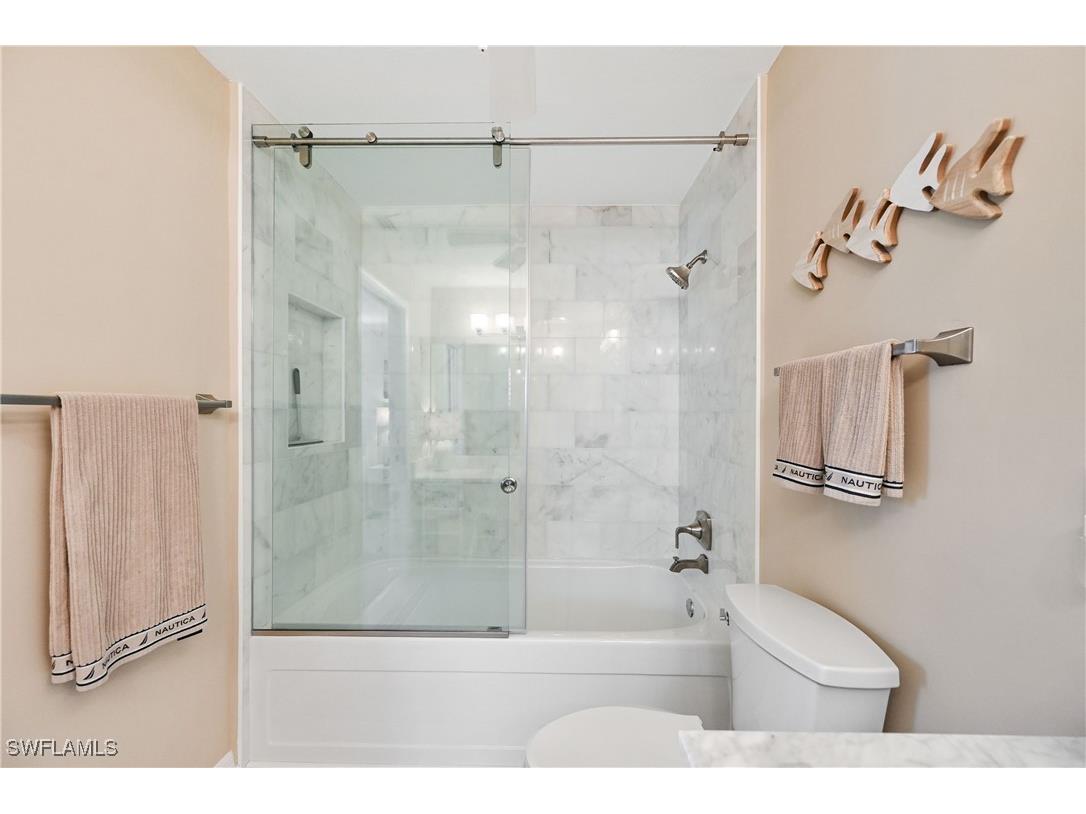 880 8th Avenue S #202 Naples FL 34102 225069473 image27