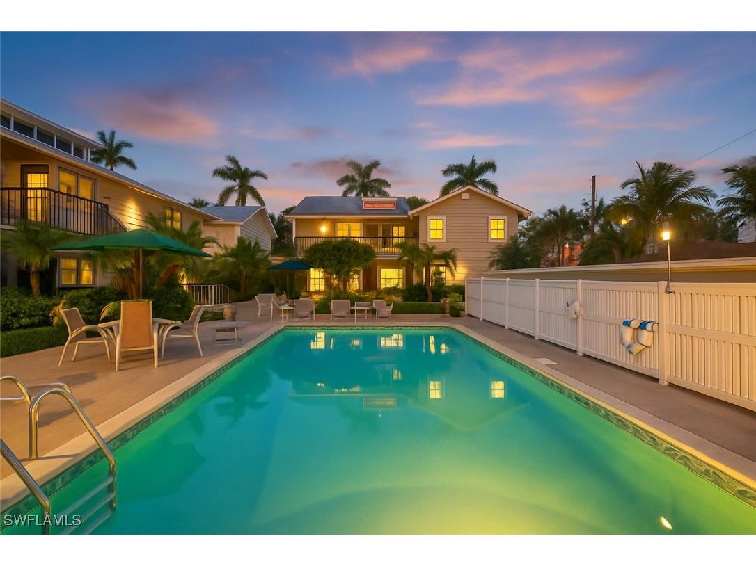 880 8th Avenue S #202 Naples FL 34102 225069473 image5