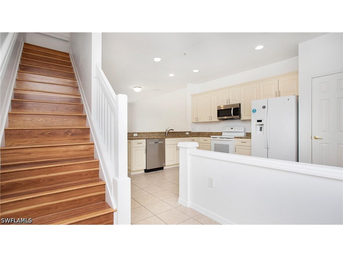880 Hampton Circle Naples FL 34105 226019932 image18