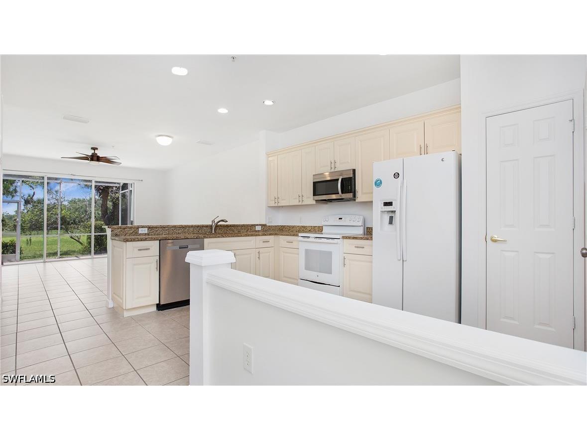 880 Hampton Circle Naples FL 34105 226019932 image3