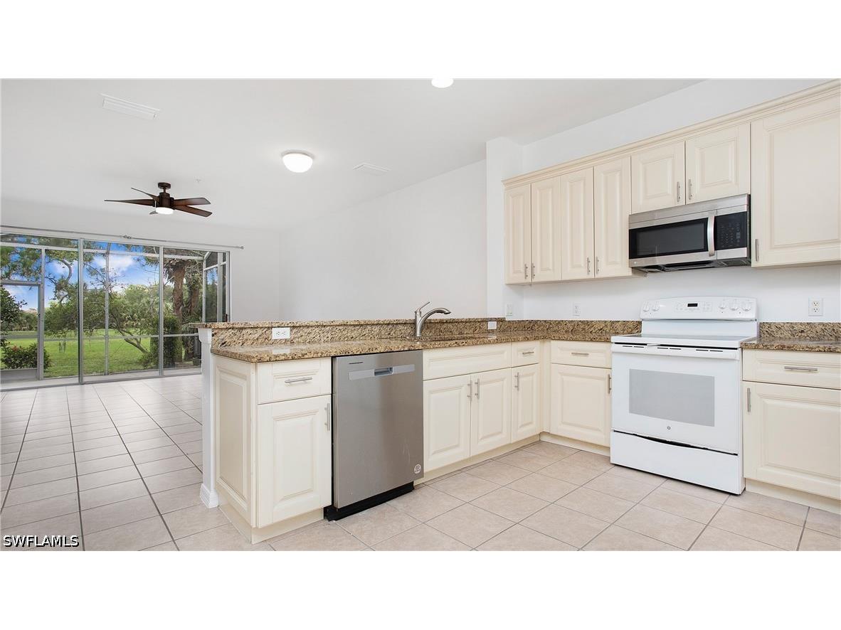 880 Hampton Circle Naples FL 34105 226019932 image7