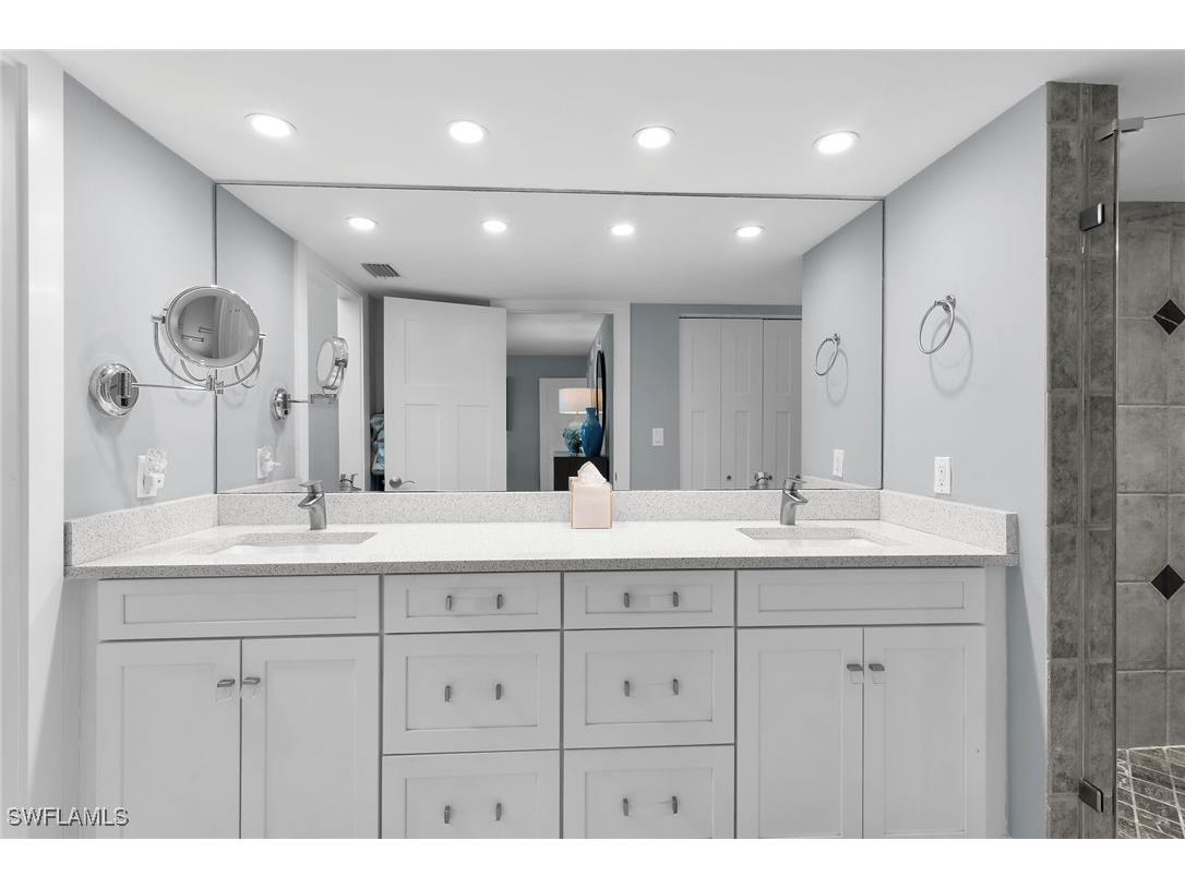 880 Huron Court #101 Marco Island FL 34145 226000996 image17