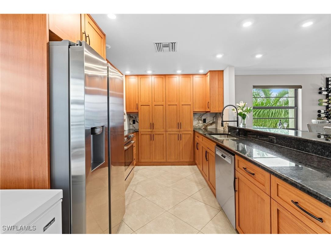 880 Huron Court #403 Marco Island FL 34145 225075079 image4