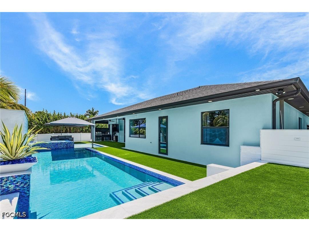 8800 Woodgate Manor Court Fort Myers FL 33908 2026023682 image23