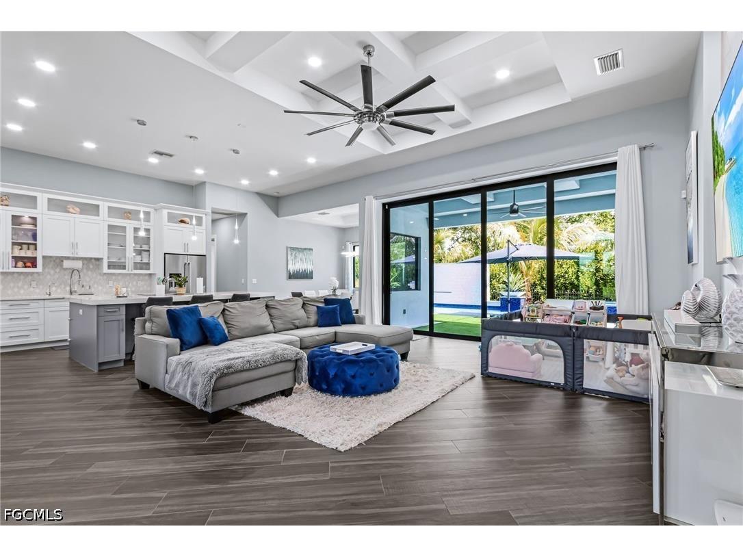 8800 Woodgate Manor Court Fort Myers FL 33908 2026023682 image7