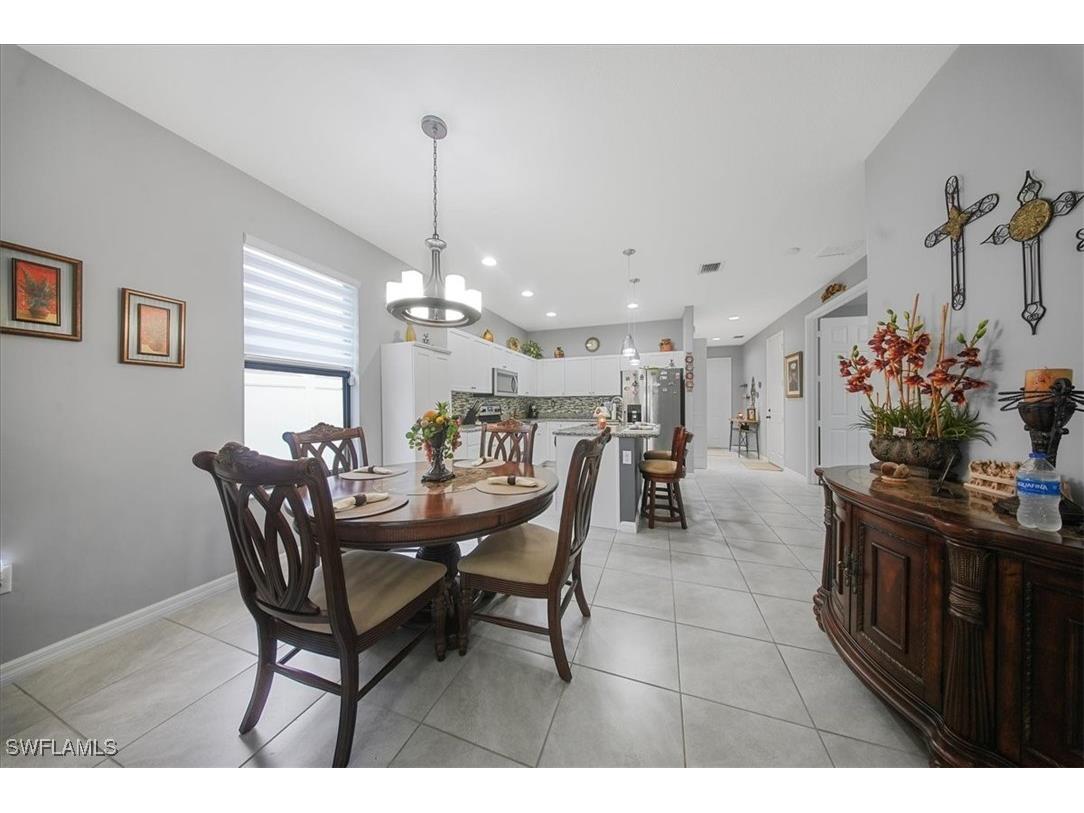 8805 Madrid Circle Naples FL 34104 225073944 image19