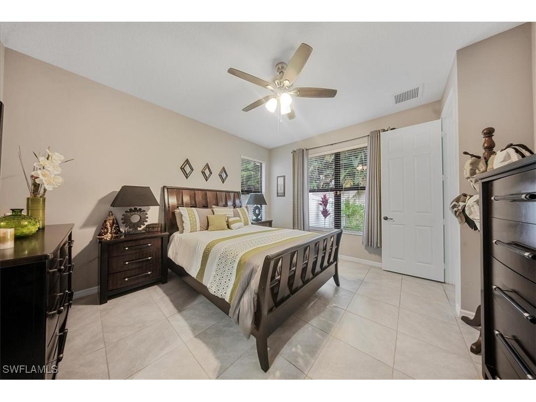 8805 Madrid Circle Naples FL 34104 225073944 image20