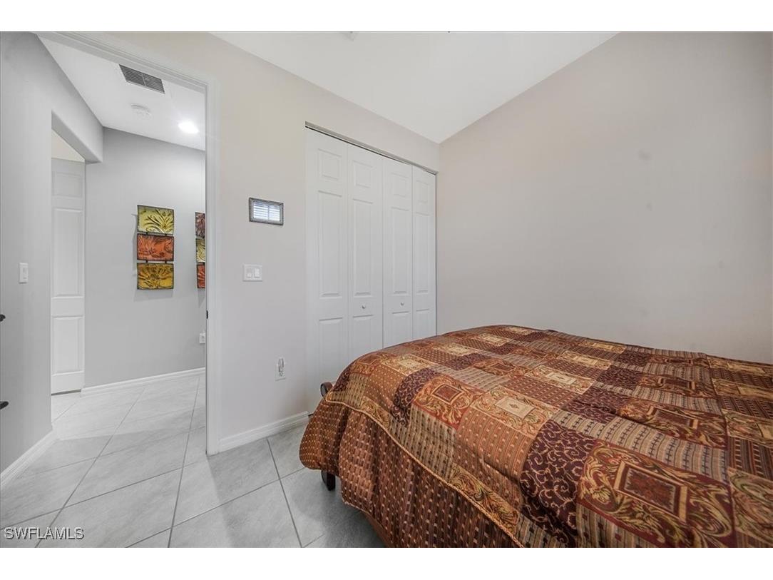 8805 Madrid Circle Naples FL 34104 225073944 image22