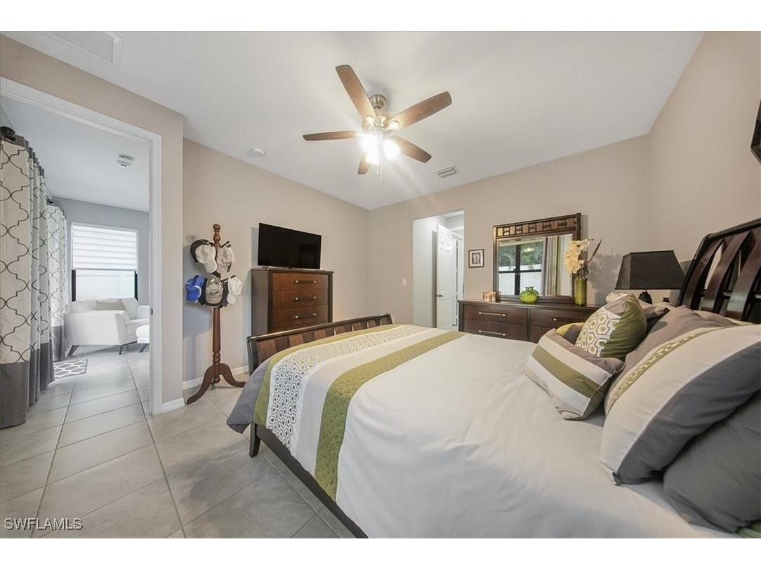 8805 Madrid Circle Naples FL 34104 225073944 image27