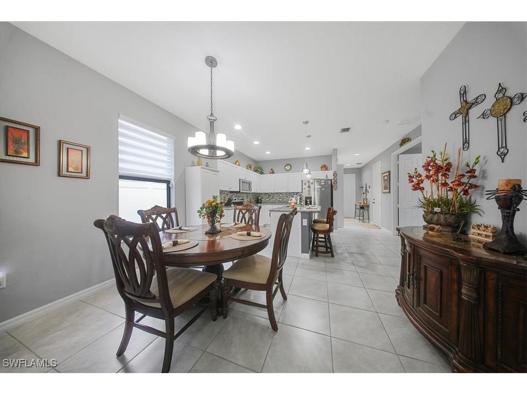 8805 Madrid Circle Naples FL 34104 225073944 image29