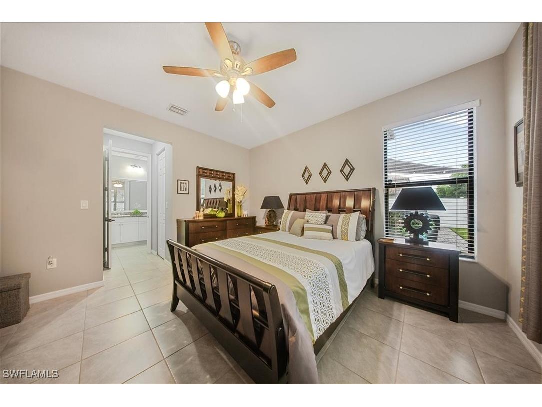 8805 Madrid Circle Naples FL 34104 225073944 image31