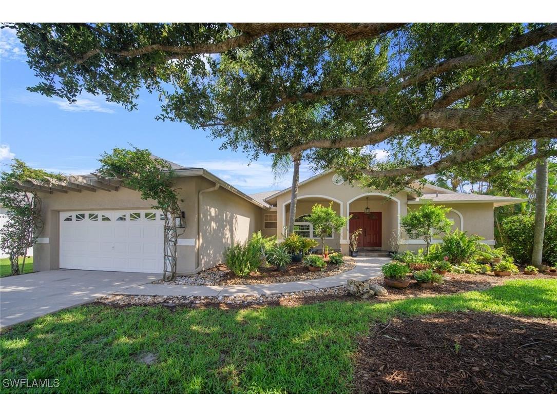 8806 Bracken Way Fort Myers FL 33908 224098672 image1