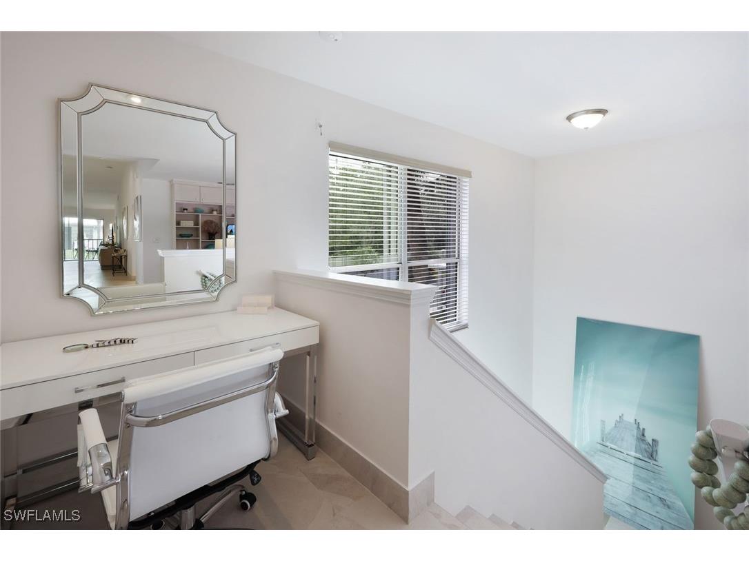 881 Gulf Pavilion Drive #201 Naples FL 34108 225065892 image2