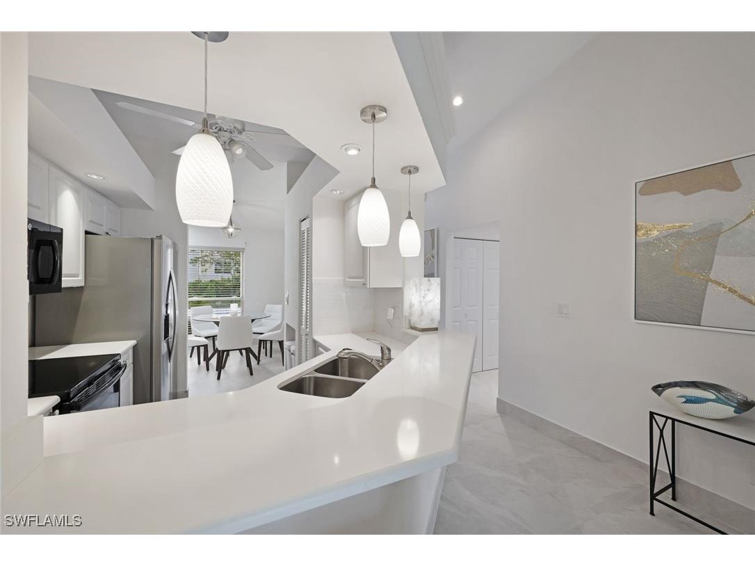 881 Gulf Pavilion Drive #201 Naples FL 34108 225065892 image7