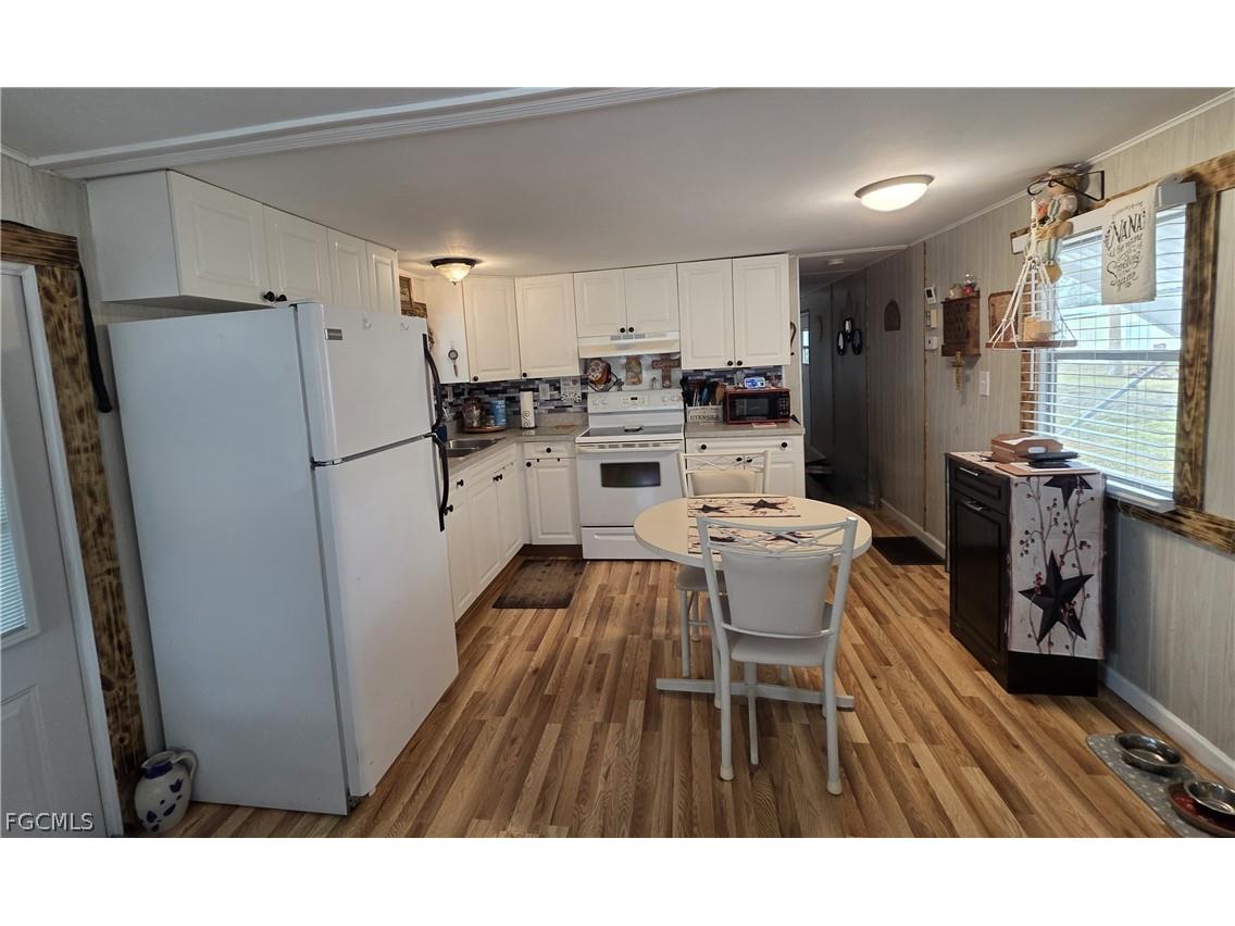 881 Homestead Drive North Fort Myers FL 33917 2026007883 image12