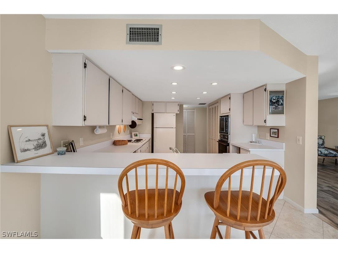 881 Panama Court #202 Marco Island FL 34145 226006995 image10