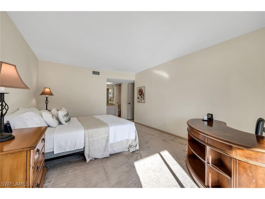 881 Panama Court #202 Marco Island FL 34145 226006995 image16