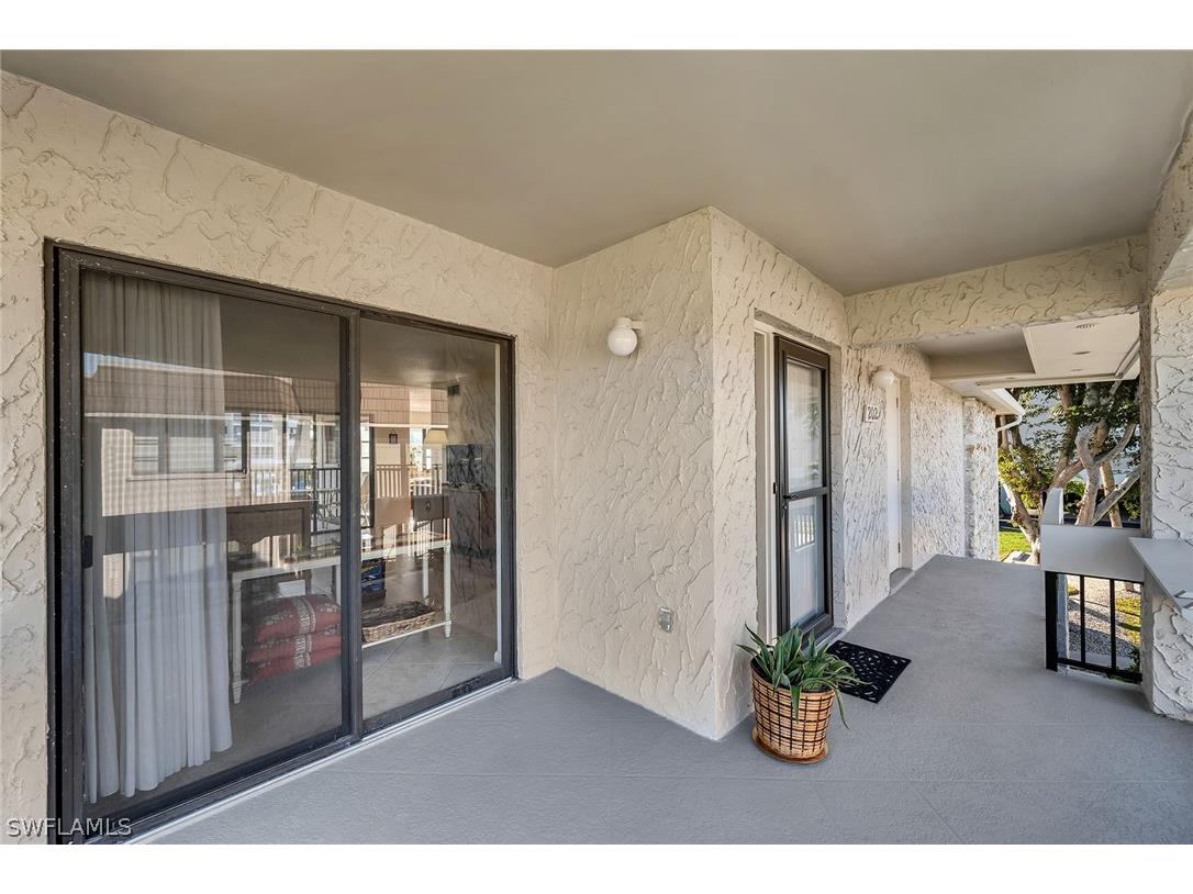 881 Panama Court #202 Marco Island FL 34145 226006995 image26