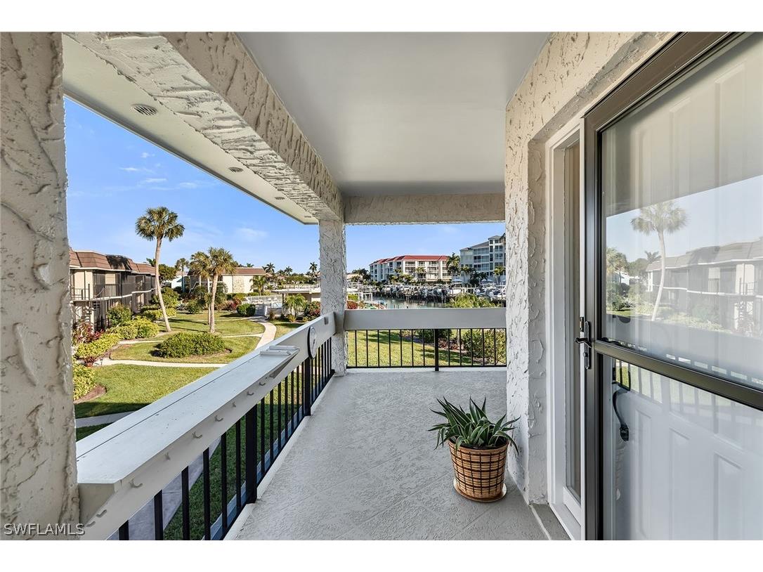 881 Panama Court #202 Marco Island FL 34145 226006995 image27
