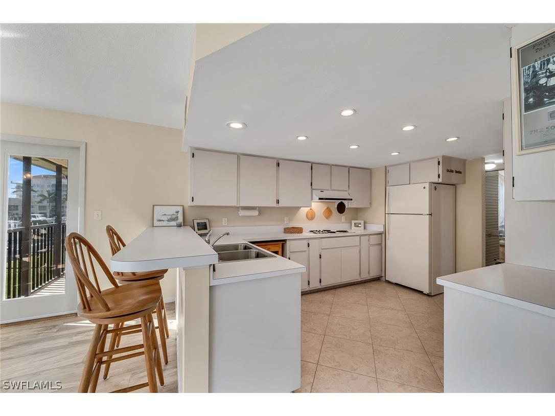 881 Panama Court #202 Marco Island FL 34145 226006995 image3