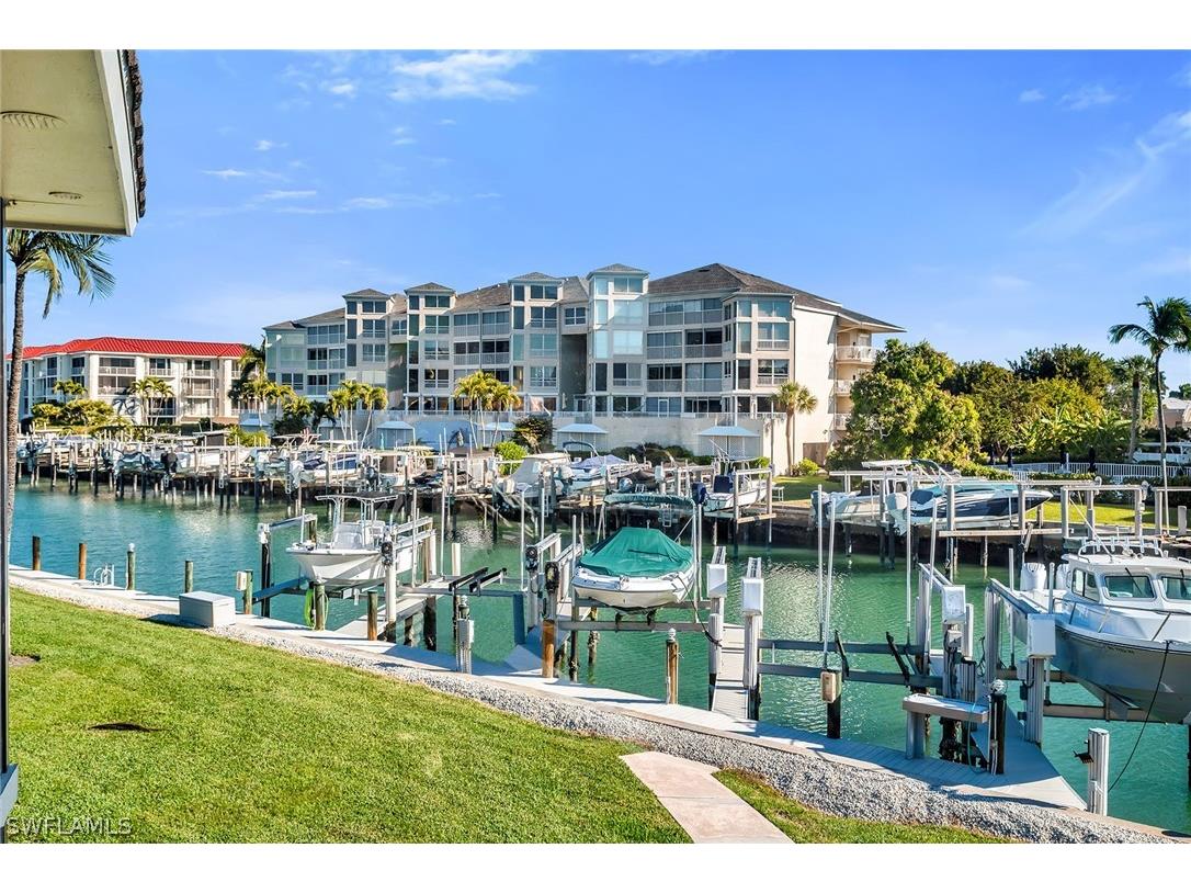 881 Panama Court #202 Marco Island FL 34145 226006995 image34