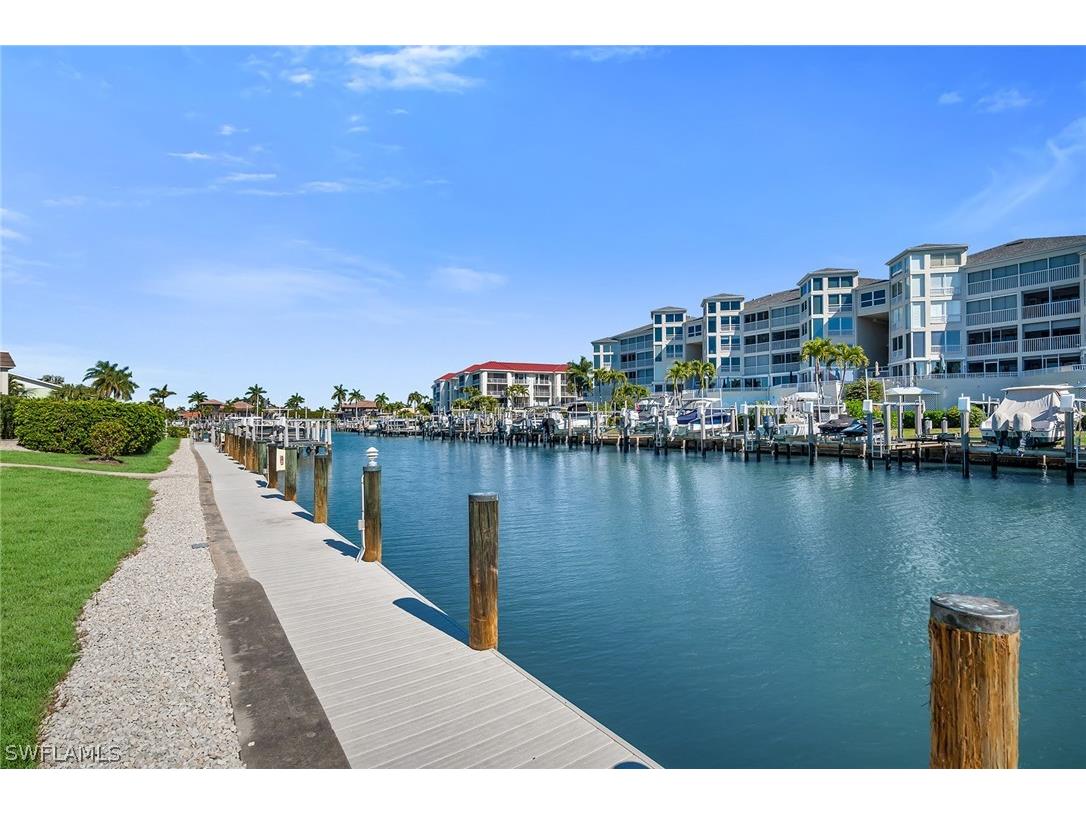 881 Panama Court #202 Marco Island FL 34145 226006995 image39