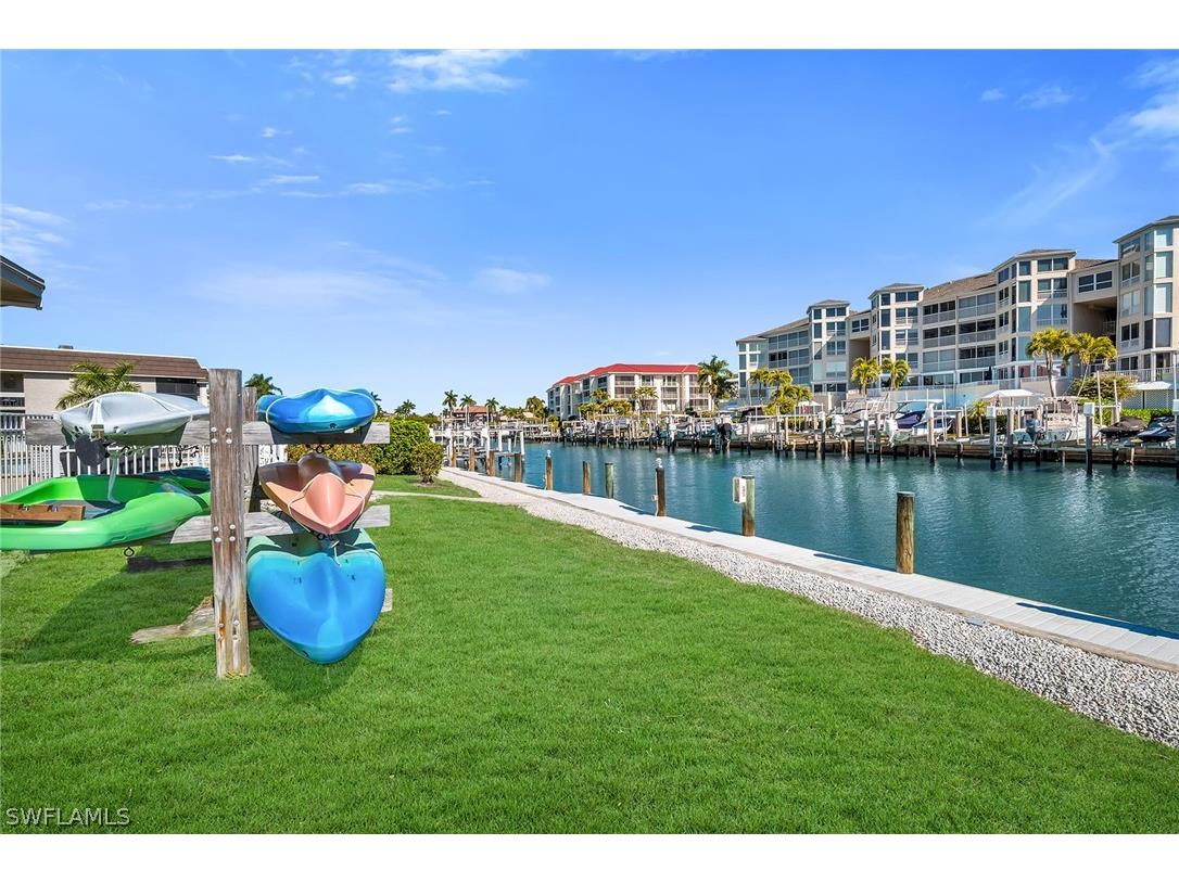 881 Panama Court #202 Marco Island FL 34145 226006995 image40