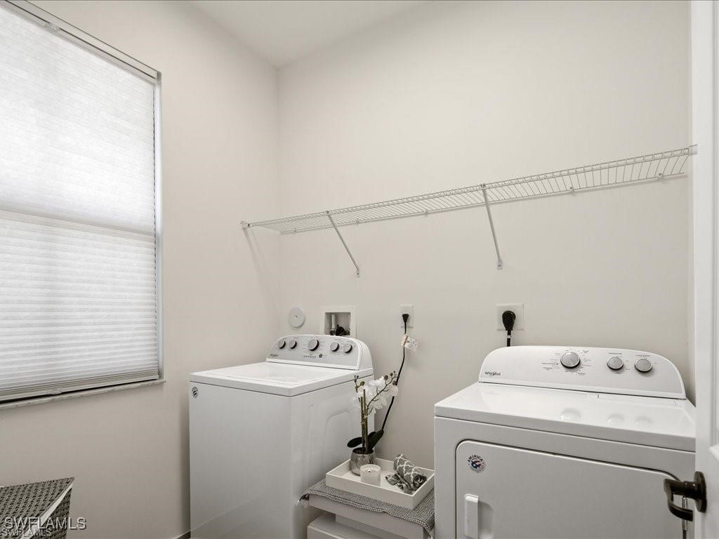 8812 Madrid Circle Naples FL 34104 225078448 image32