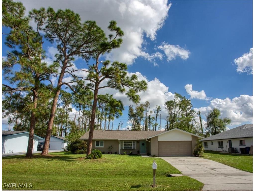 8814 Fordham Street Fort Myers FL 33907 224091643 image1