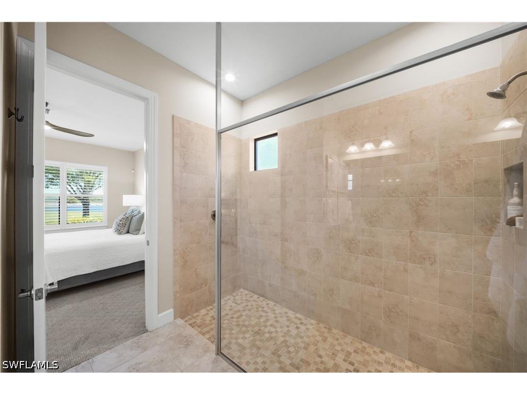 8814 Vaccaro Court Naples FL 34119 226012996 image19