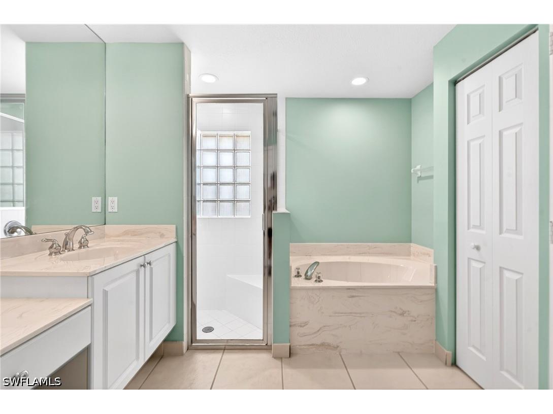 8816 Cascades Isle Boulevard Estero FL 33928 226021500 image22
