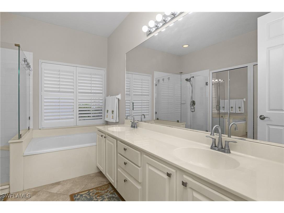 8816 Ventura Way Naples FL 34109 225075208 image23