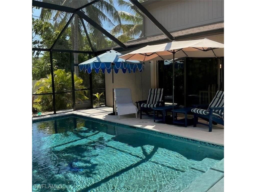 882 Bluebird Street Naples FL 34104 225077182 image8