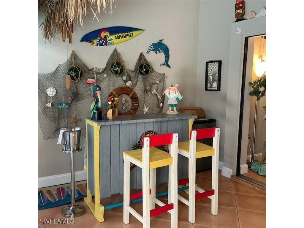 882 Bluebird Street Naples FL 34104 225077182 image9