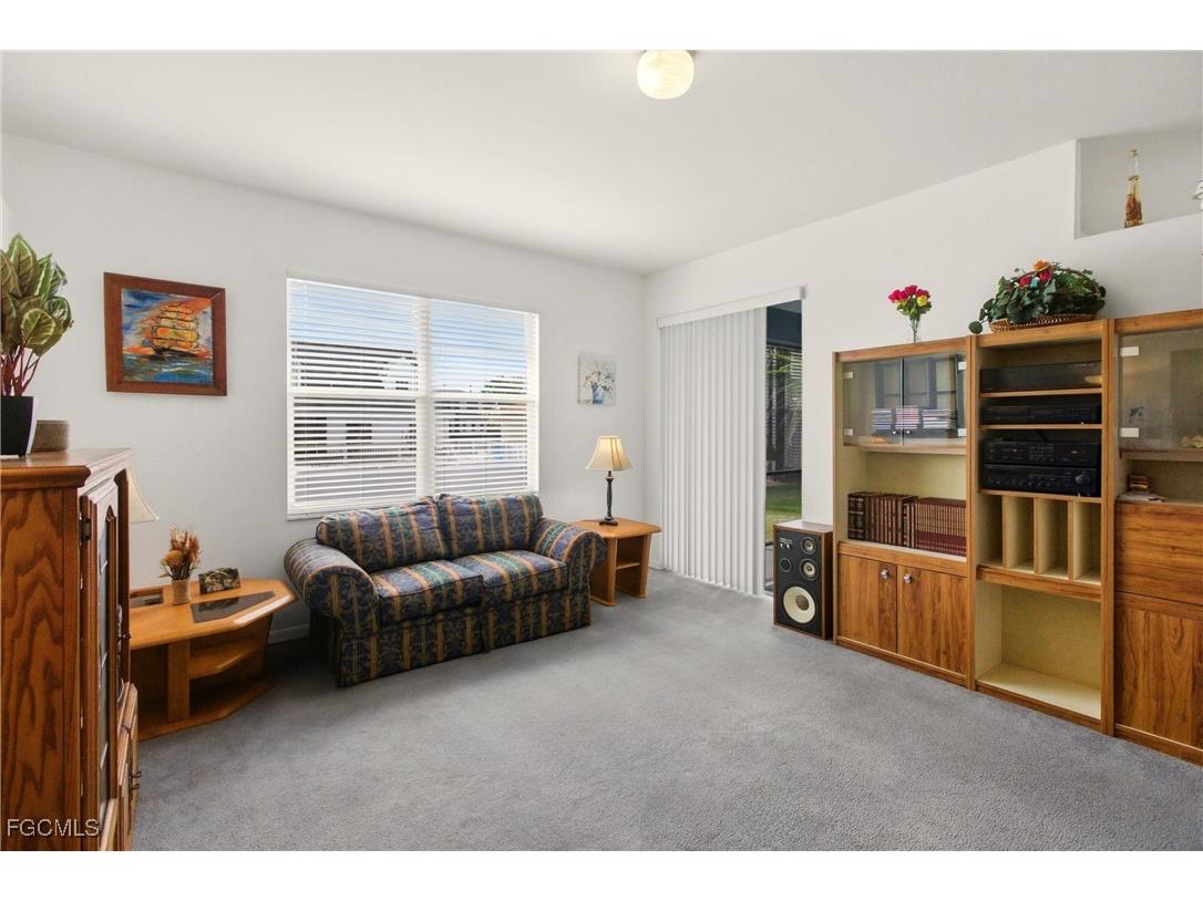 8821 Woodgate Manor Court Fort Myers FL 33908 2025021739 image15