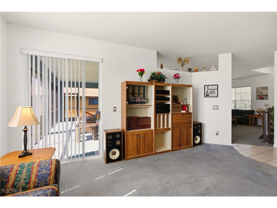 8821 Woodgate Manor Court Fort Myers FL 33908 2025021739 image17