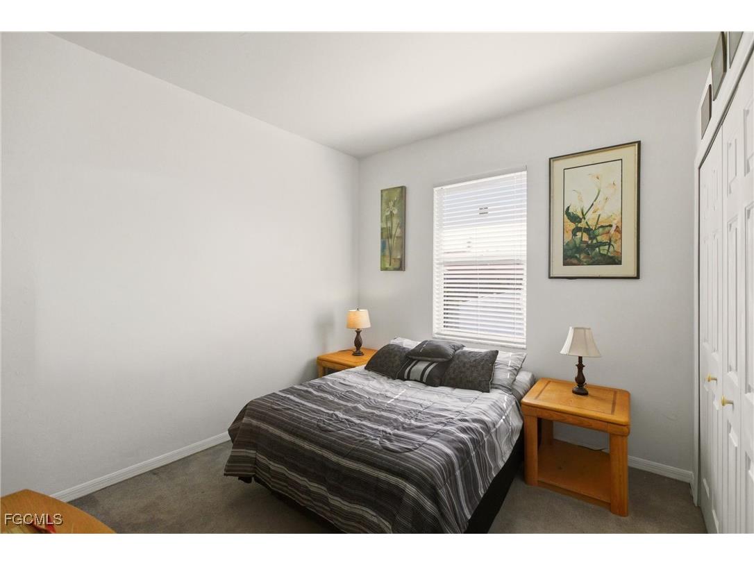 8821 Woodgate Manor Court Fort Myers FL 33908 2025021739 image19