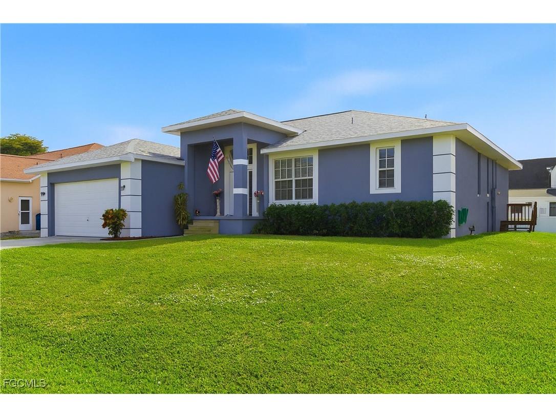 8821 Woodgate Manor Court Fort Myers FL 33908 2025021739 image2