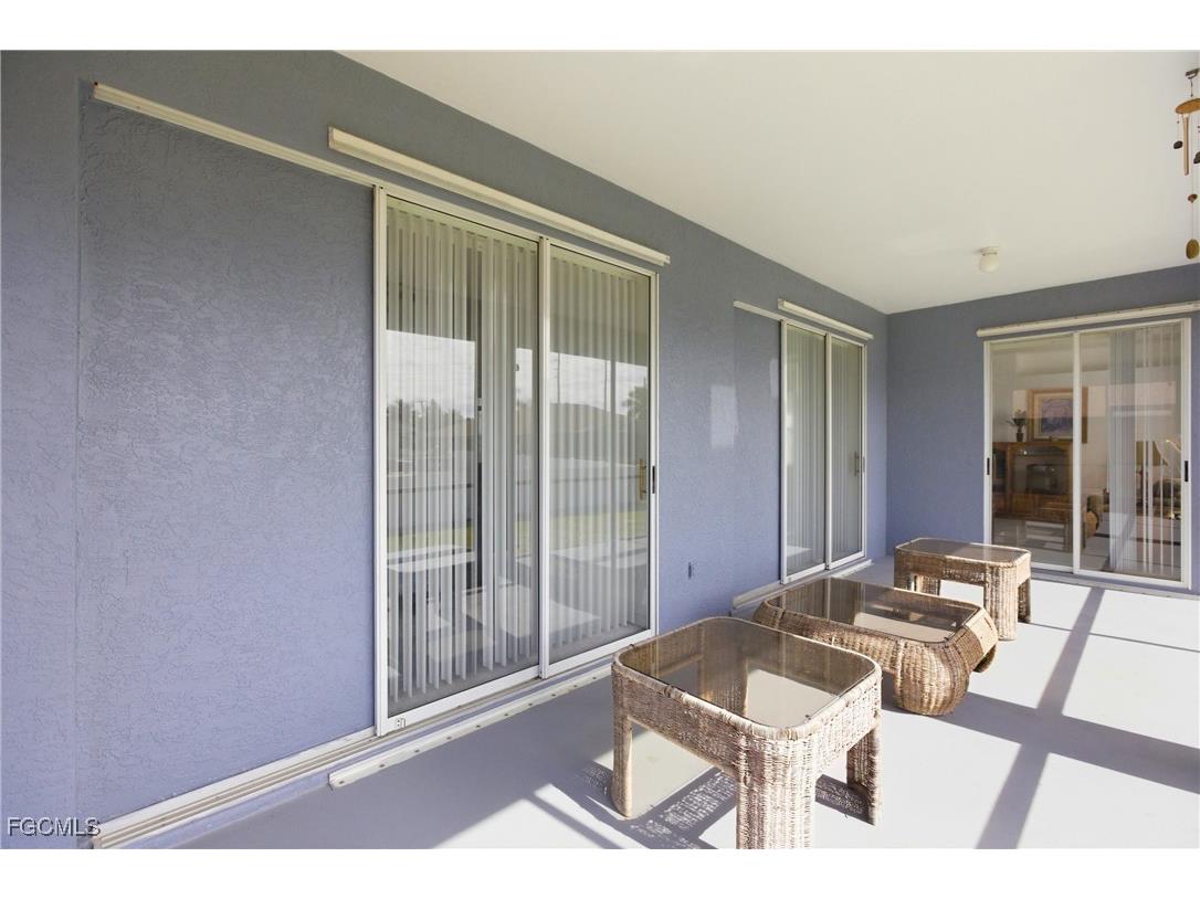 8821 Woodgate Manor Court Fort Myers FL 33908 2025021739 image33