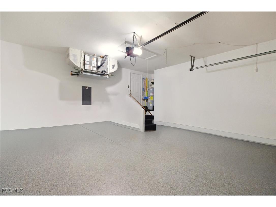 8821 Woodgate Manor Court Fort Myers FL 33908 2025021739 image35